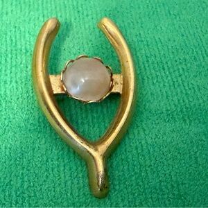 Gold Wishbone Pearl Pendant